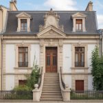 Rénover une façade ancienne avec des solutions écologiques et esthétiques